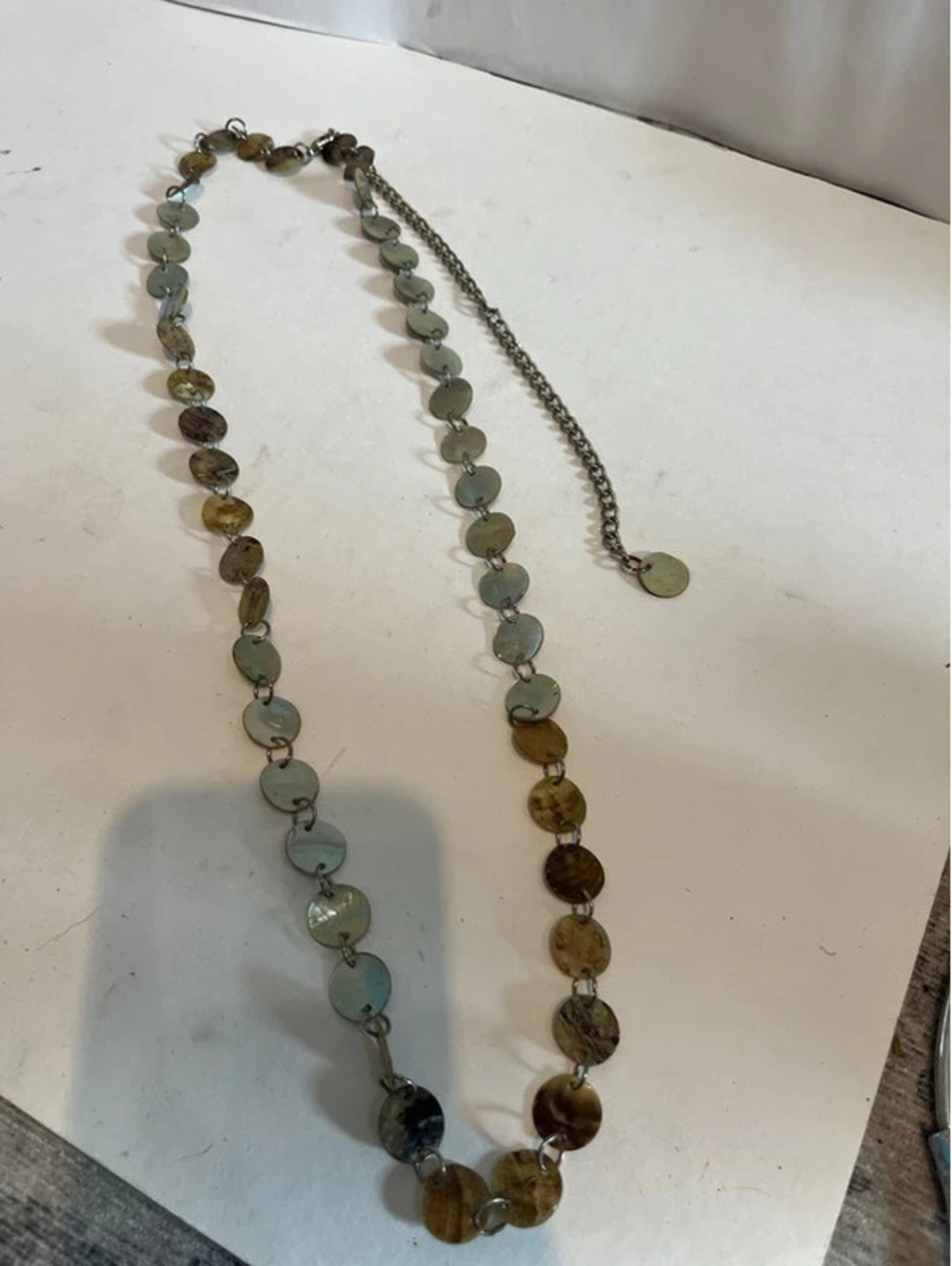Long round stones necklace